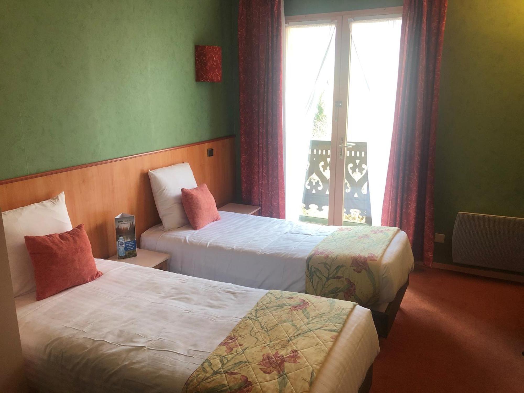 Saint-Ferréol Brit Hotel Florimont מראה חיצוני תמונה